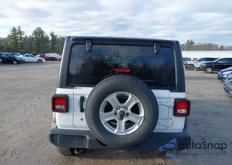 2020 Jeep Wrangler Unlimited Sport S 4X4 z USA, uszkodzony, nr VIN 1C4HJXDG0LW242305